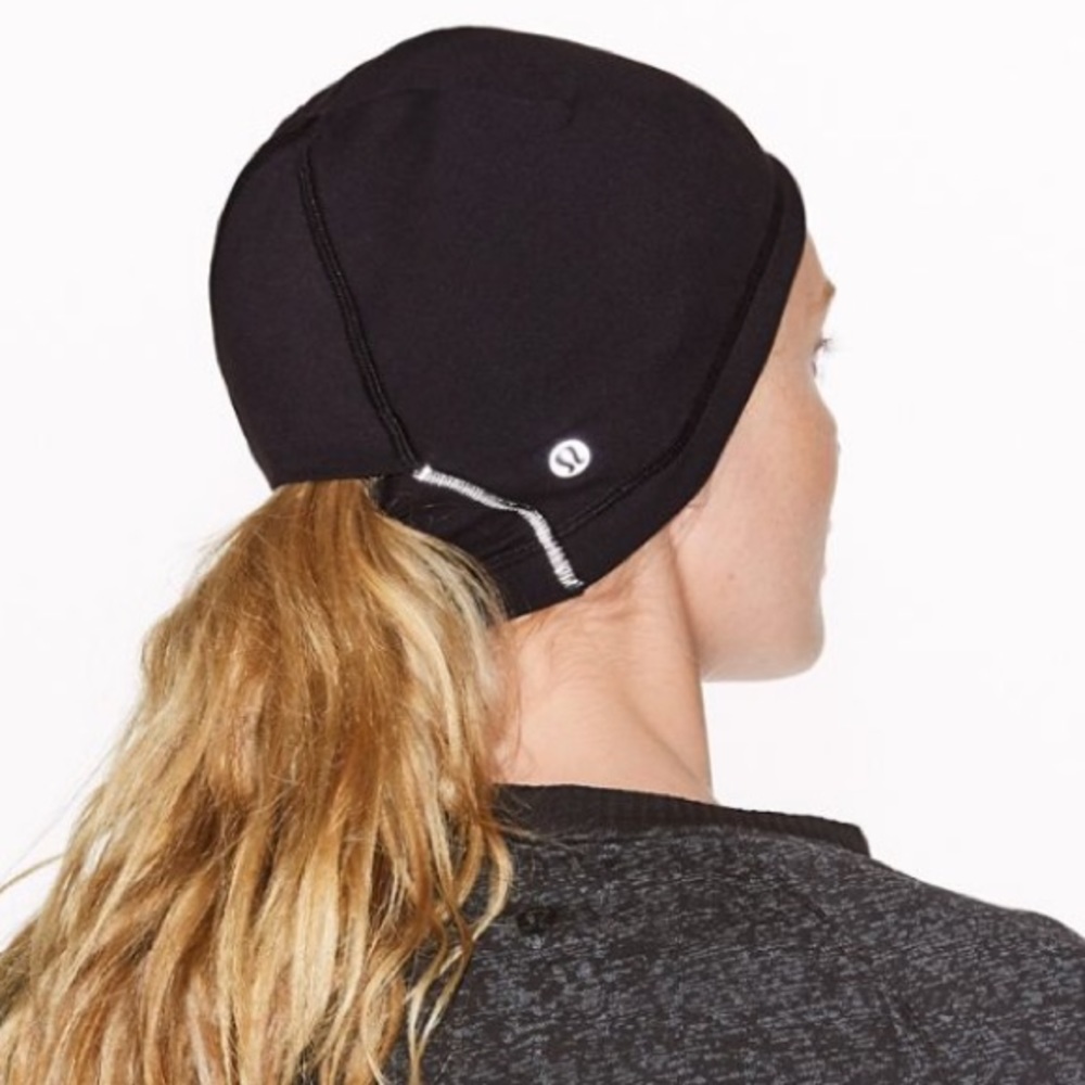NWT BLACK LULULEMON RUN IT OUT TOQUE - - One Size - Picture 4 of 8